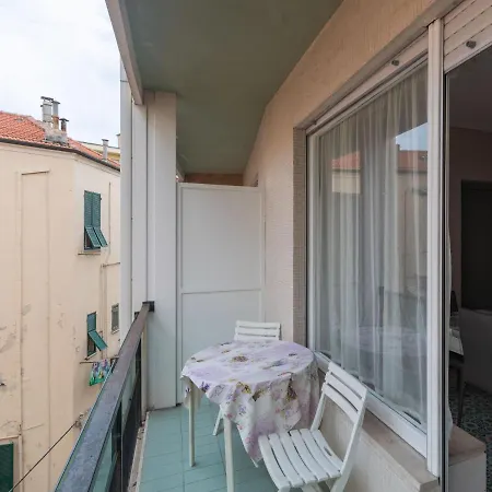 Vakantiehuis Pleasant In Near Beach San Remo
