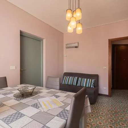 Pleasant In Near Beach Vakantiehuis