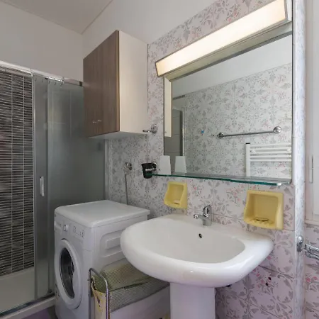 Pleasant In Near Beach Vakantiehuis San Remo